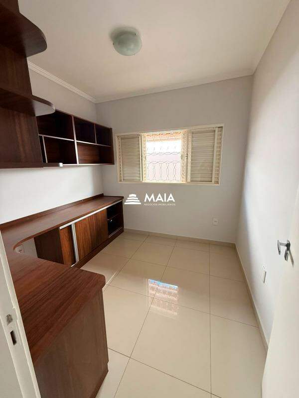 Casa para aluguel no Universitário: 