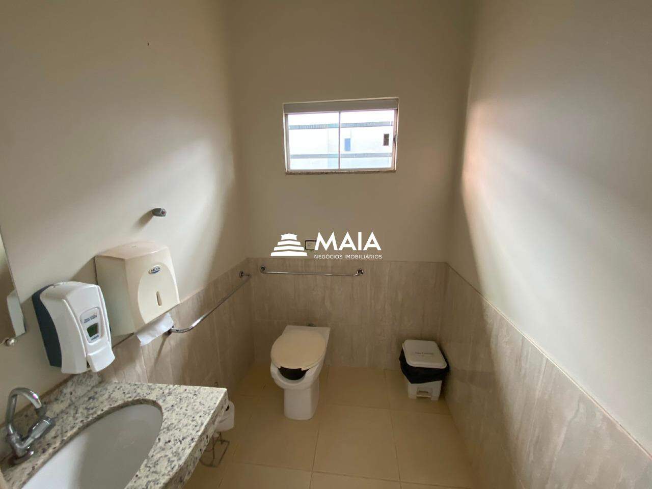 Comercial para aluguel no Mercês: 
