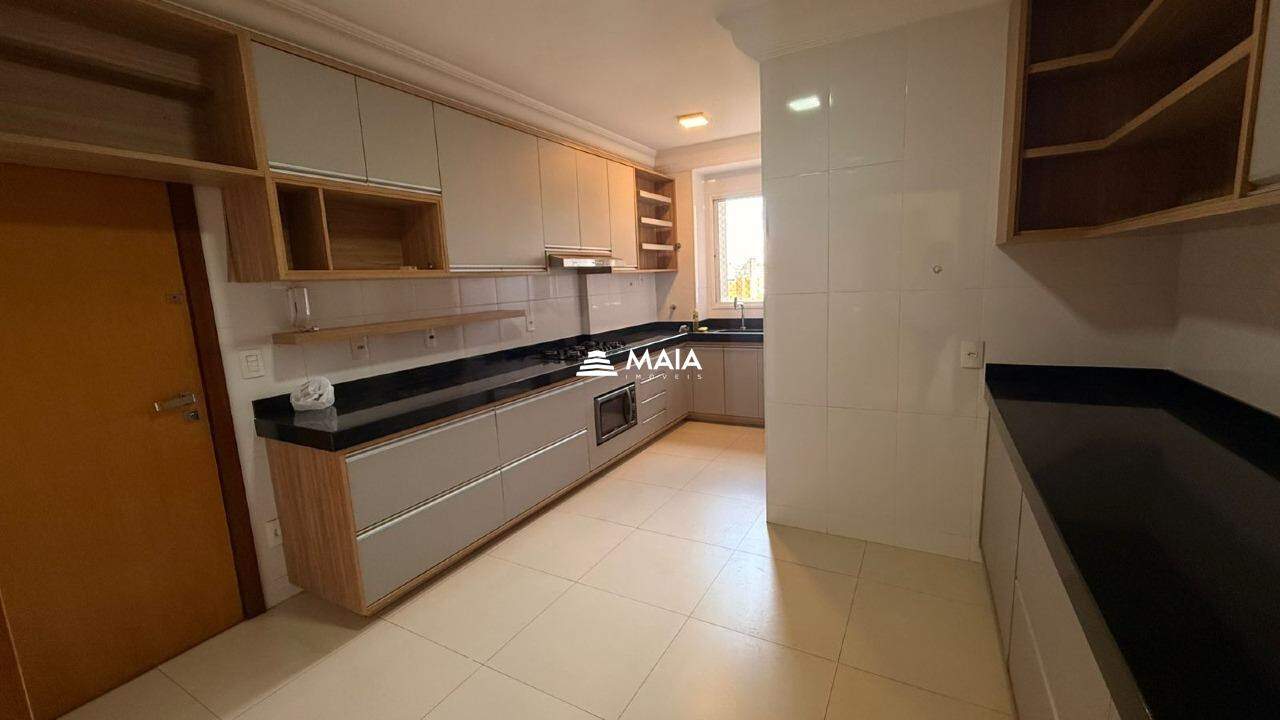 Apartamento para aluguel no Centro: 