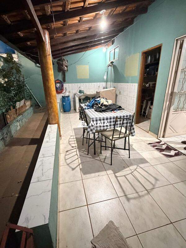 Casa à venda no Jardim Elza Amuí : 