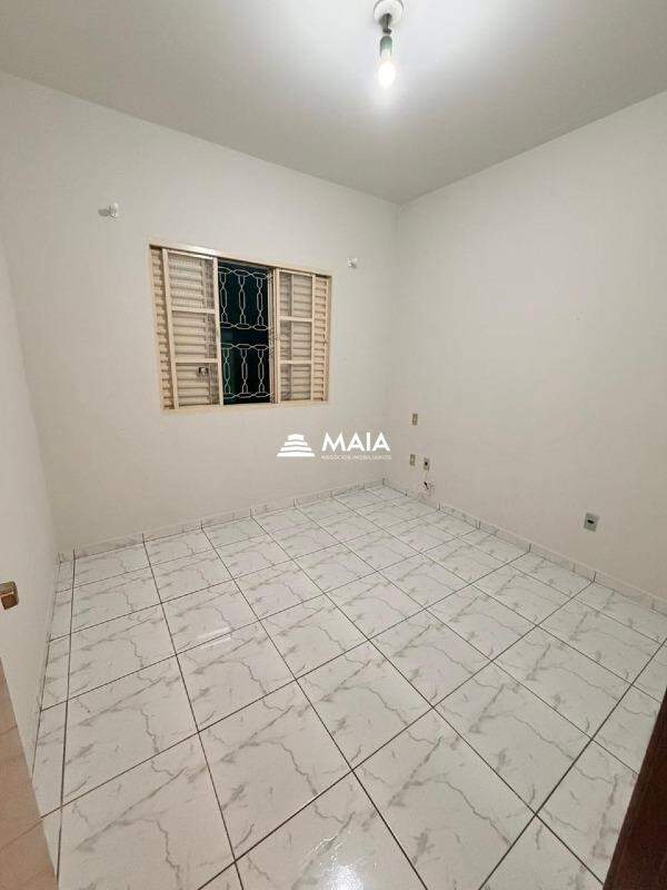 Casa à venda no Jardim Elza Amuí : 