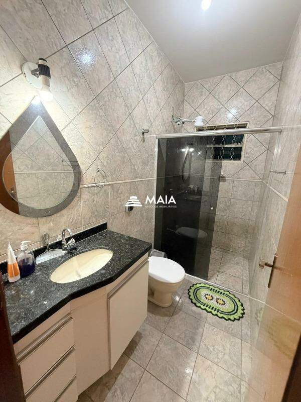 Casa à venda no Jardim Elza Amuí : 