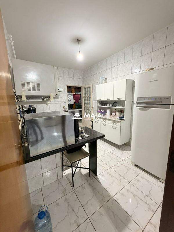 Casa à venda no Jardim Elza Amuí : 