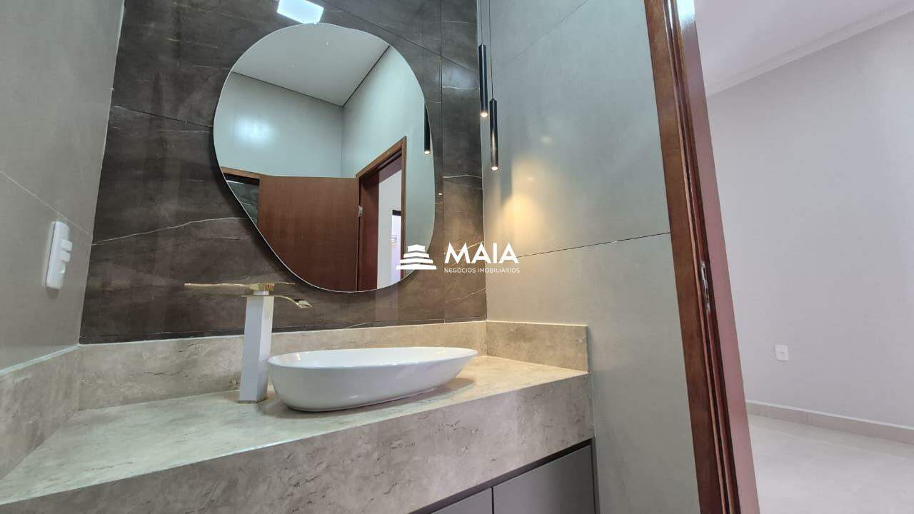 Casa à venda no Jardim Nenê Gomes: 