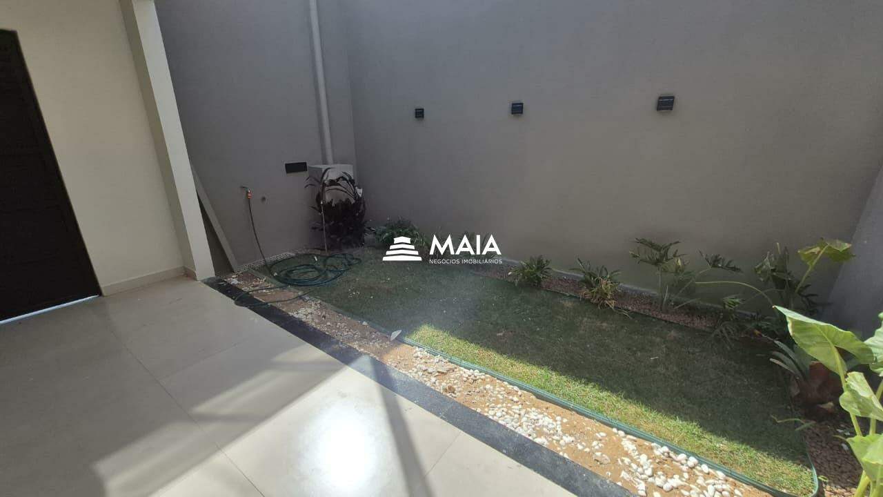 Casa à venda no Jardim Nenê Gomes: 