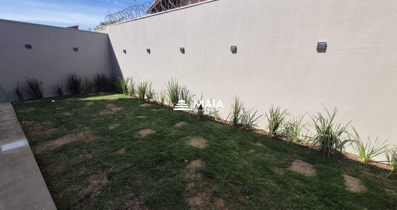 Casa à venda no Jardim Nenê Gomes: 