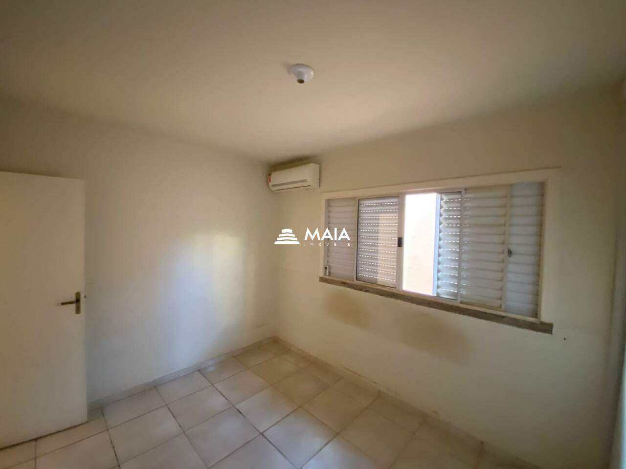 Casa de Condomínio para aluguel no Beija Flor: 