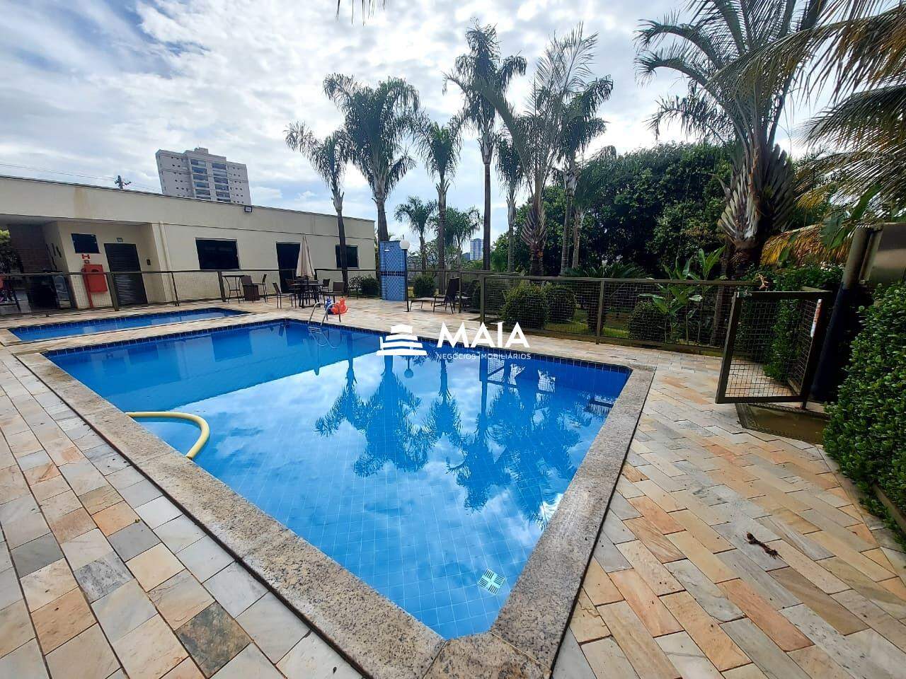 Apartamento à venda no Mercês: 
