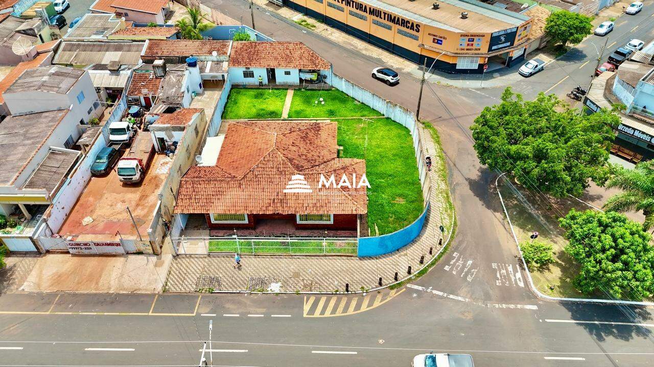 Terreno/Área à venda no Parque das Américas: 