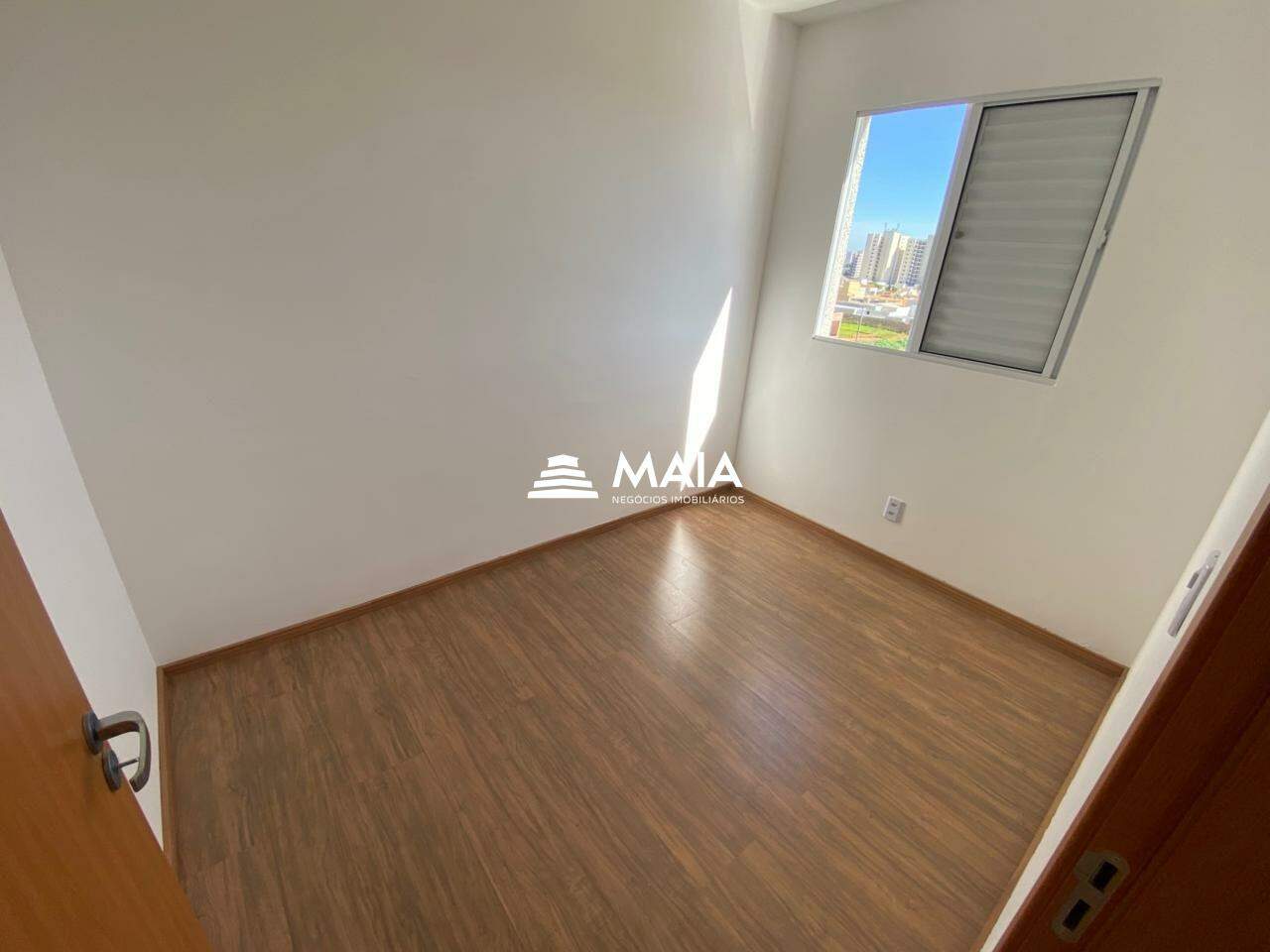 Apartamento para aluguel no Jardim do Lago: 