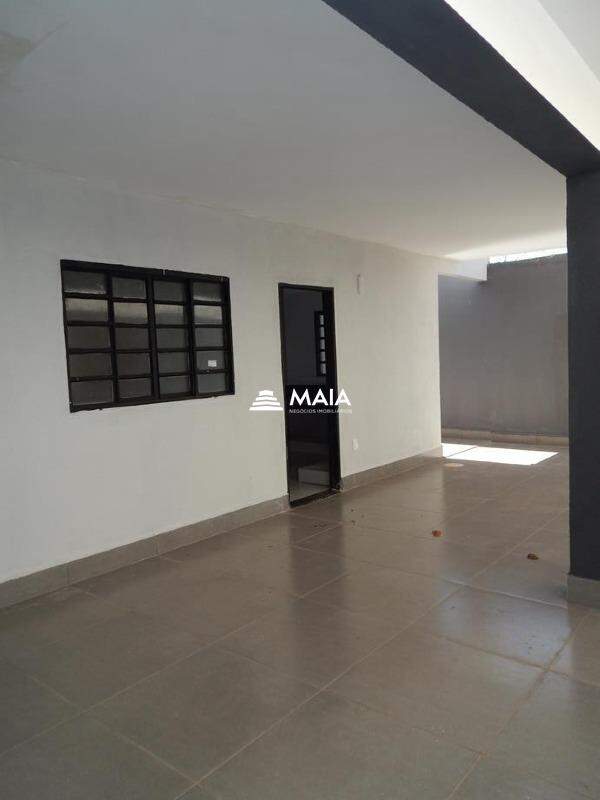 Casa á venda no bairro Beija Flor 