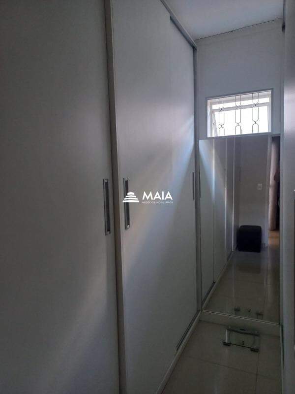 Casa à venda no Mercês: 