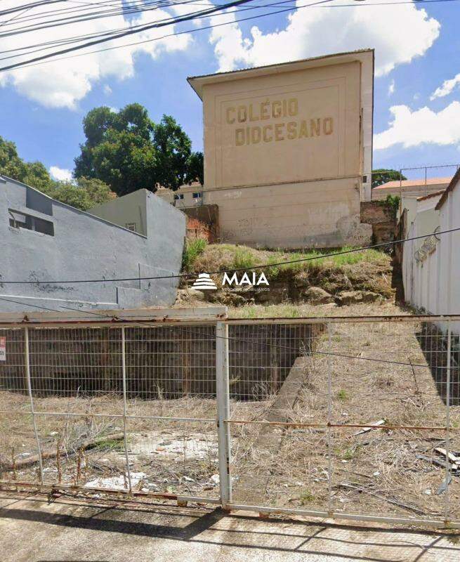 Terreno à Venda no Bairro São Sebastião