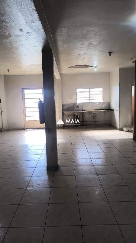 Comercial para aluguel no Beija Flor: 