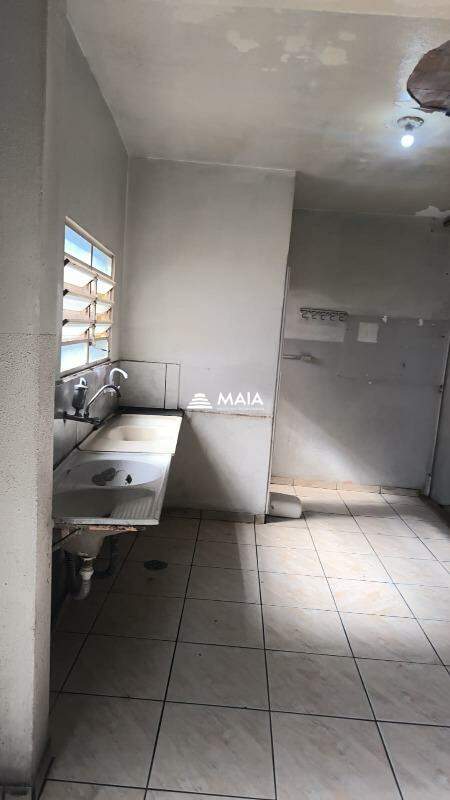 Comercial para aluguel no Beija Flor: 