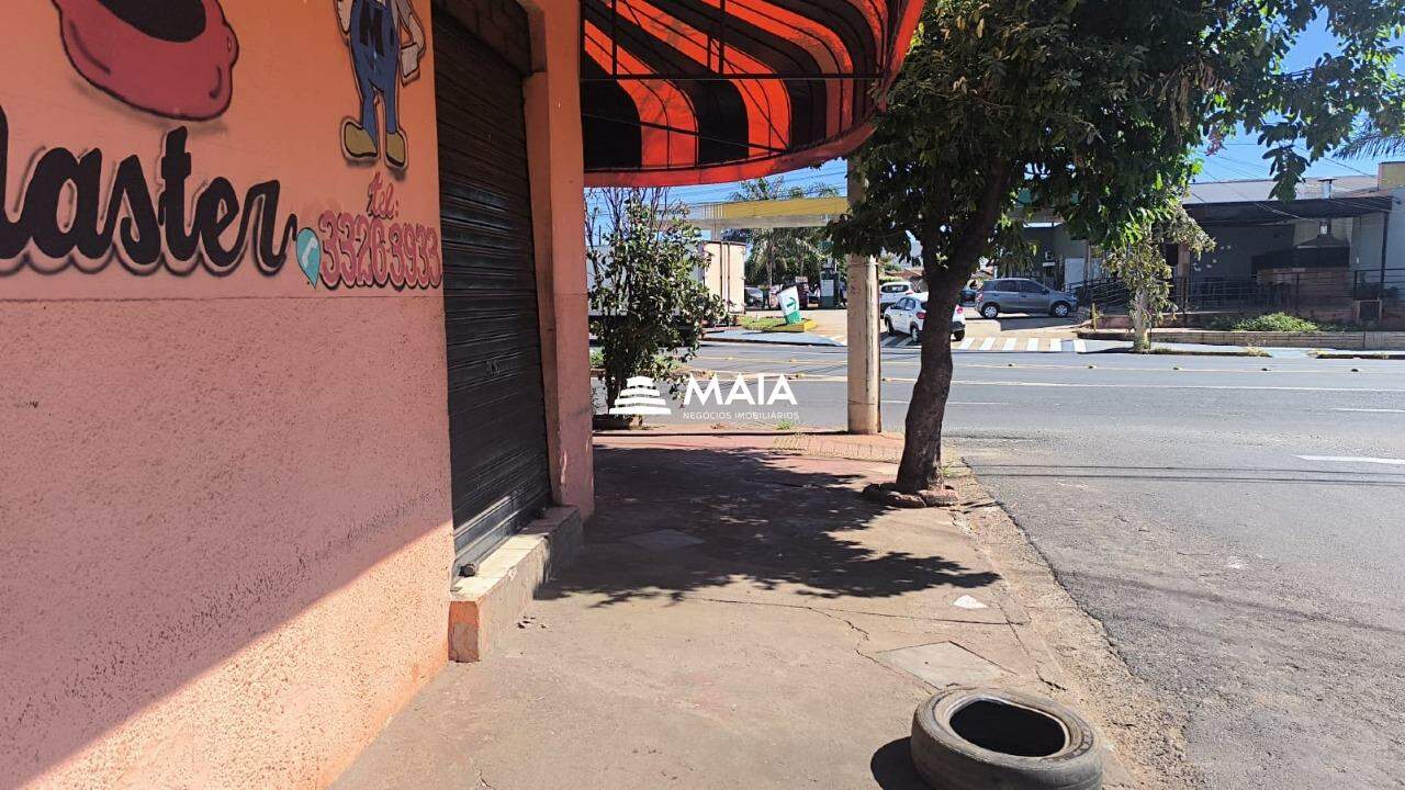 Comercial para aluguel no Beija Flor: 
