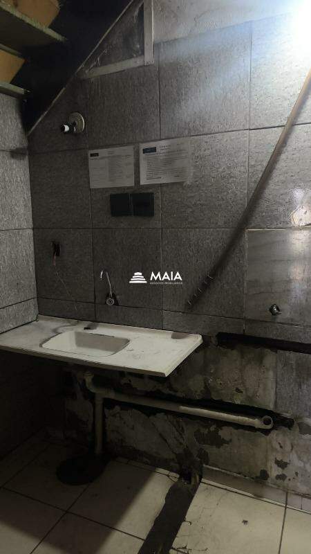 Comercial para aluguel no Beija Flor: 