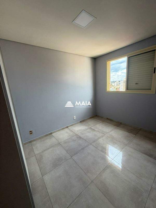 Apartamento à venda no Mercês: 