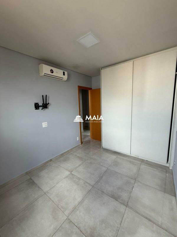 Apartamento à venda no Mercês: 