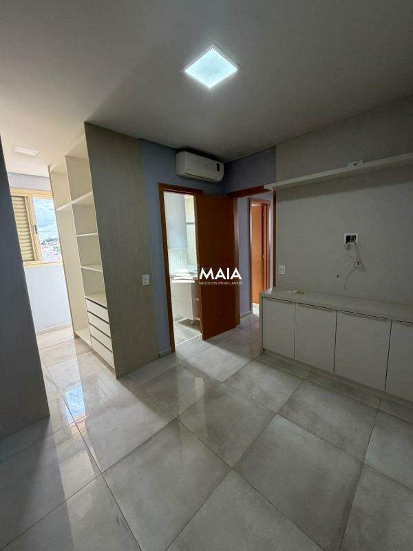 Apartamento à venda no Mercês: 