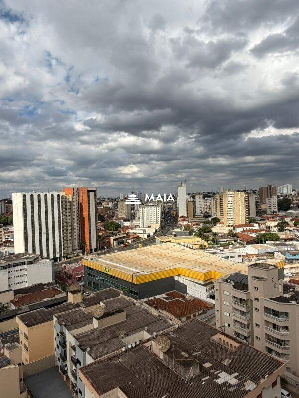 Apartamento à venda no Mercês: 