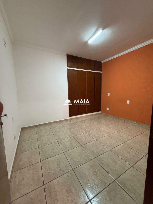 Casa para aluguel no Santa Maria: 