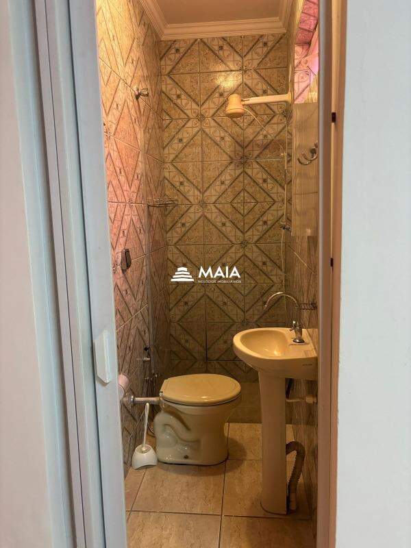 Casa para aluguel no Santa Maria: 