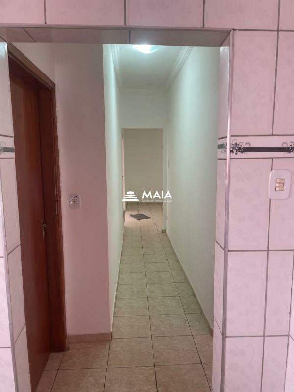 Casa para aluguel no Santa Maria: 
