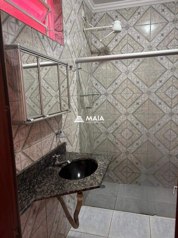 Casa para aluguel no Santa Maria: 