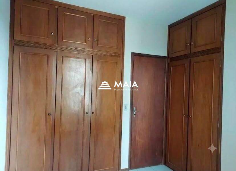 Apartamento à venda no Mercês: 