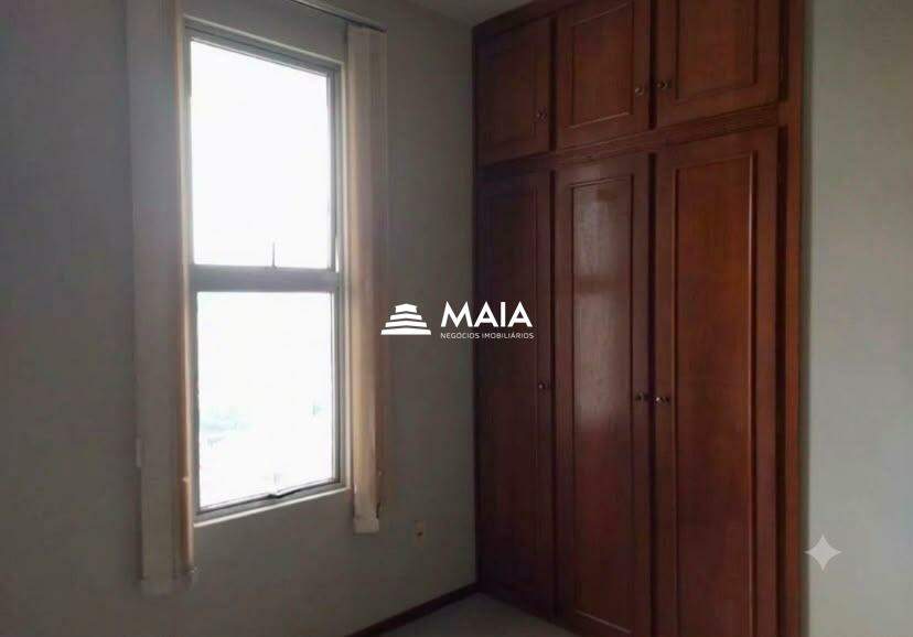Apartamento à venda no Mercês: 