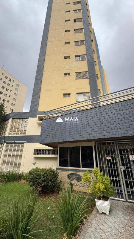 Apartamento à venda no Centro 