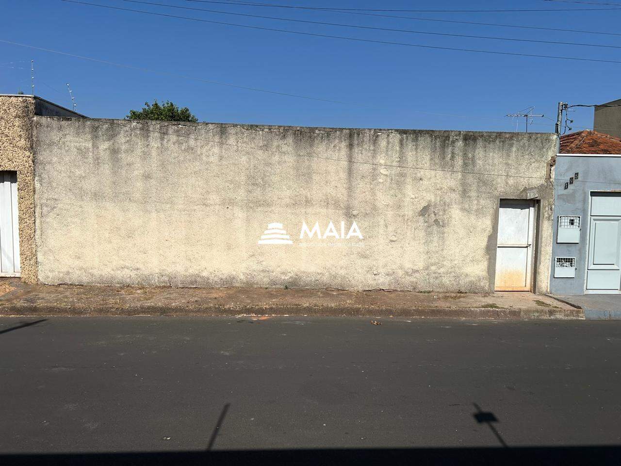 Terreno à venda no bairro Vila Olímpica