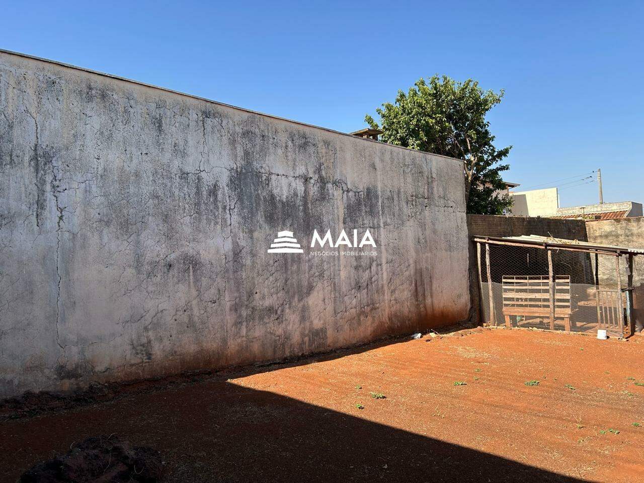 Terreno/Área à venda no Vila Olímpica: 