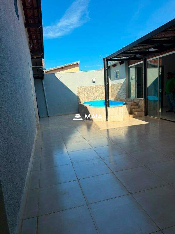 Casa à venda no Jardim Elza Amuí IV: 
