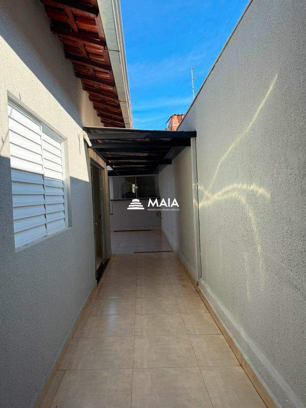 Casa à venda no Jardim Elza Amuí IV: 