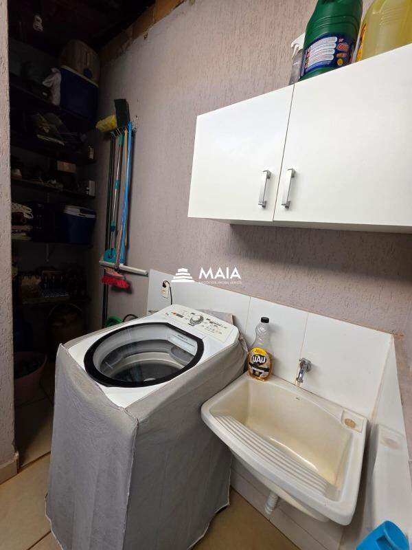 Casa à venda no BeijaFlor: 