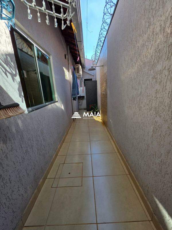 Casa à venda no BeijaFlor: 