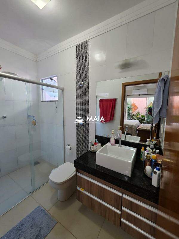Casa à venda no BeijaFlor: 