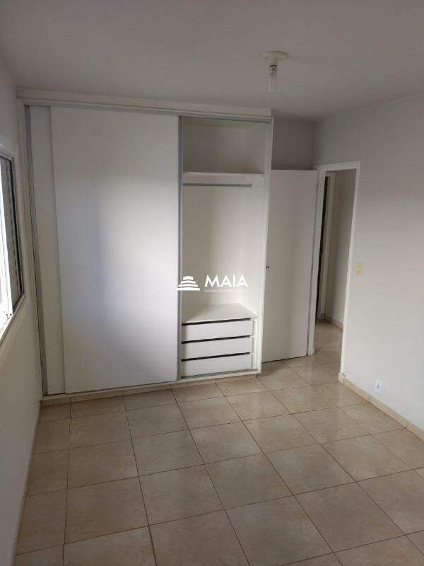 Casa de Condomínio à venda no Portal Beija Flor: 