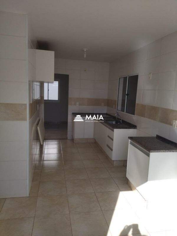 Casa de Condomínio à venda no Portal Beija Flor: 