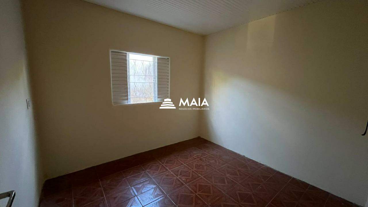 Casa para aluguel no Santa Maria: 