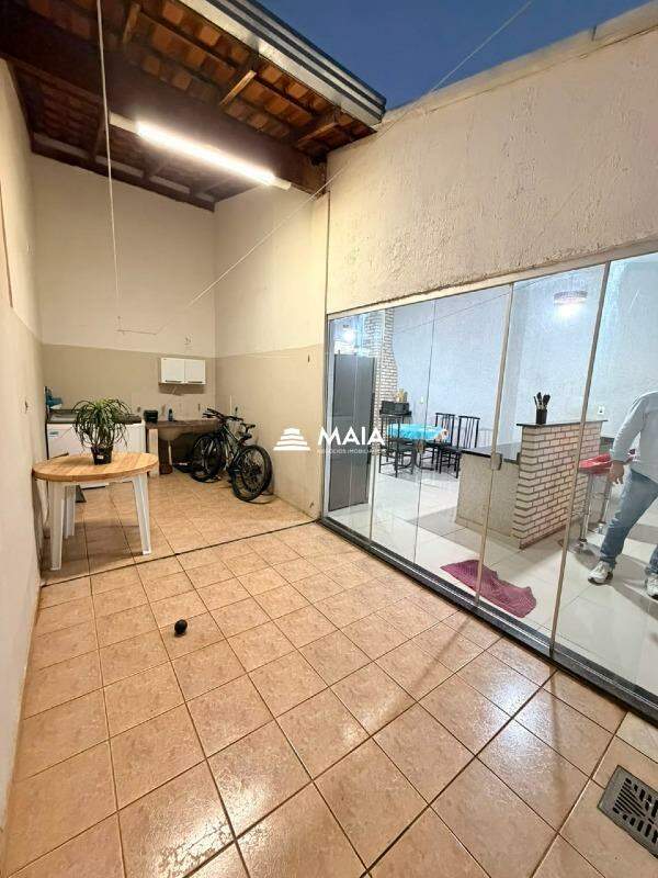 Casa à venda no Universitário: 