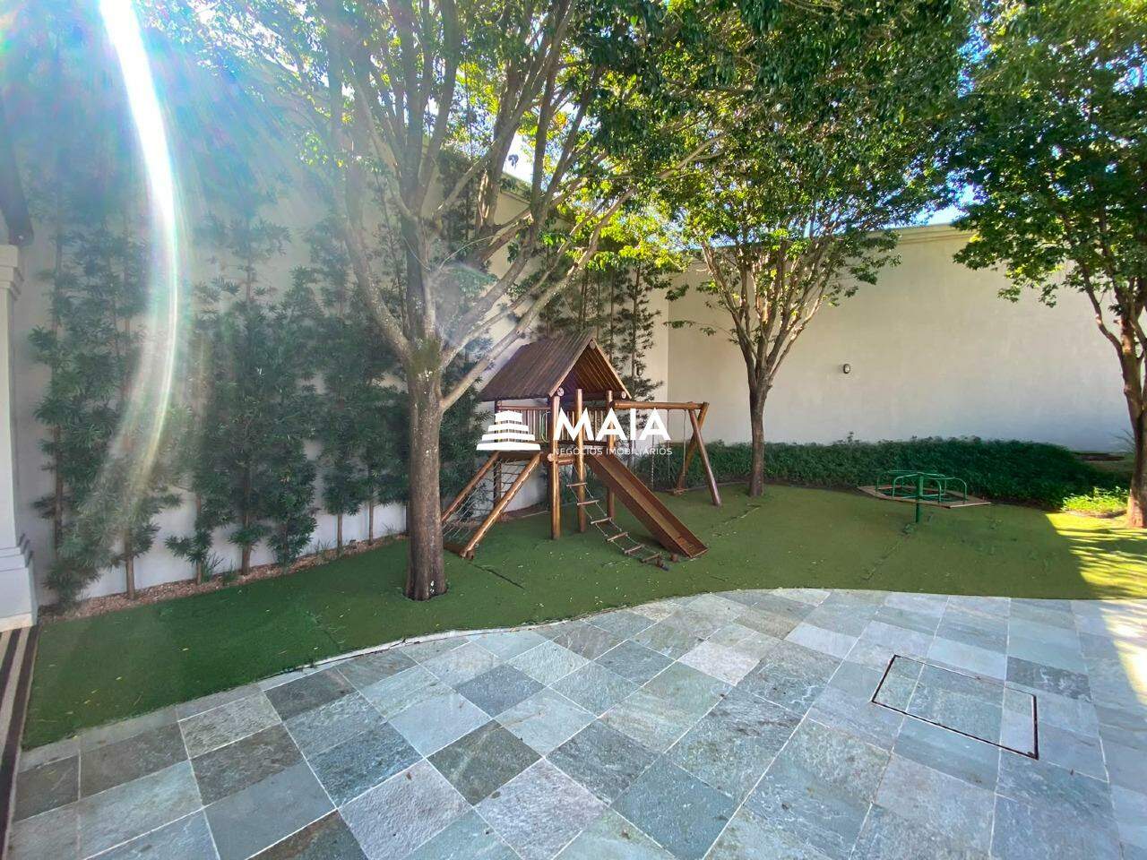 Apartamento para aluguel no Mercês: 