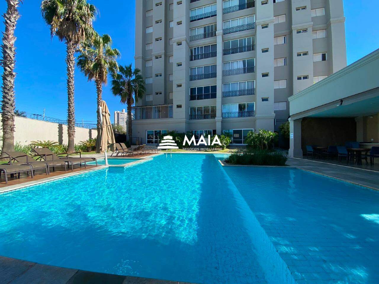 Apartamento para aluguel no Mercês: 