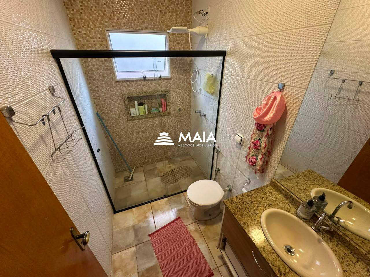 Casa à venda no Jardim Nenê Gomes: 