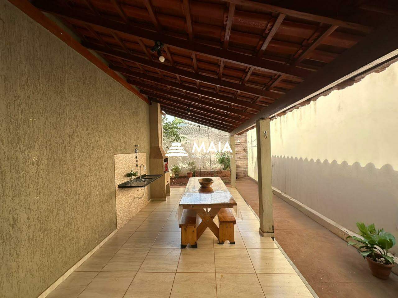 Casa à venda no Jardim Nenê Gomes: 