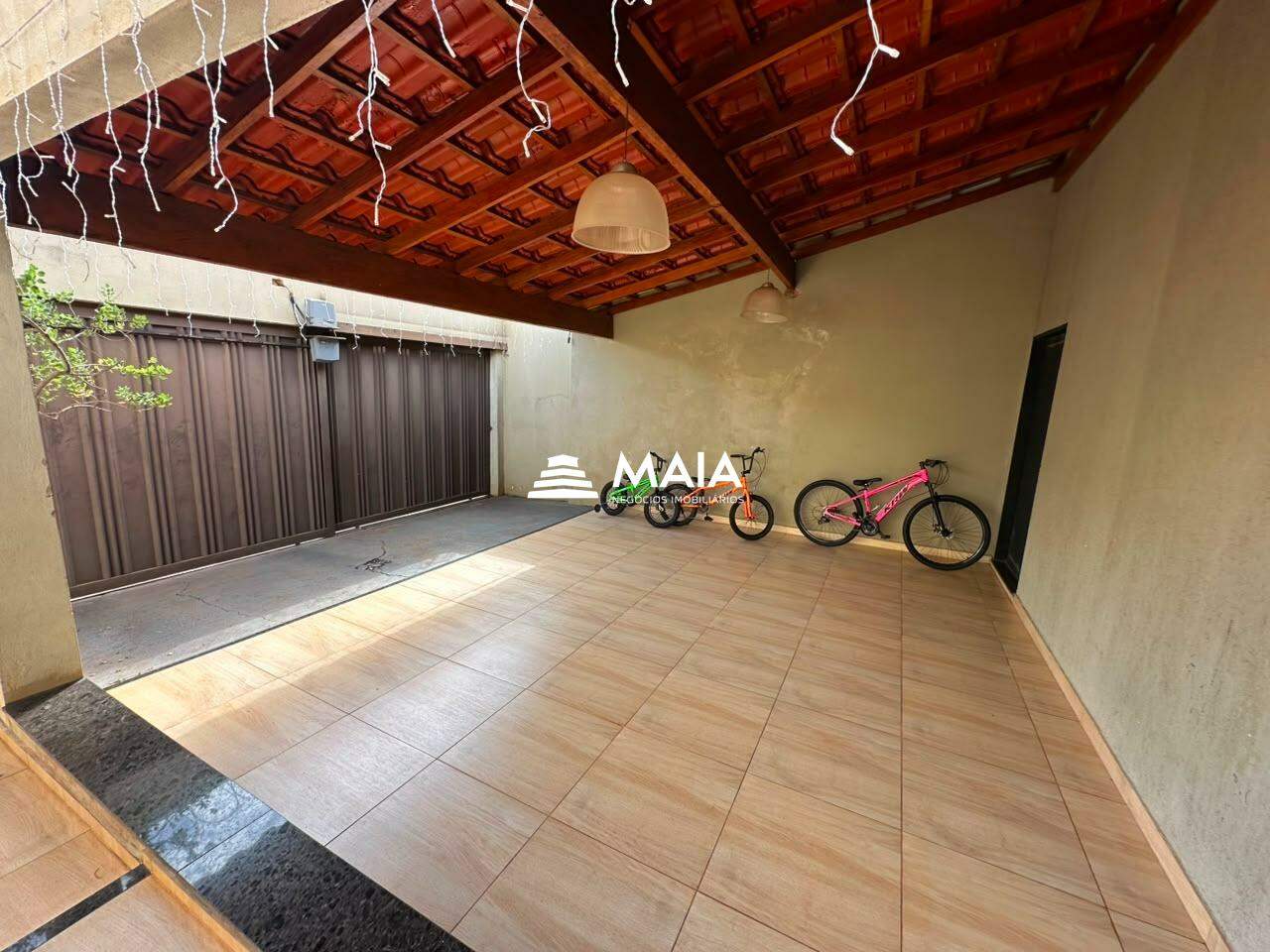 Casa à venda no Jardim Nenê Gomes: 