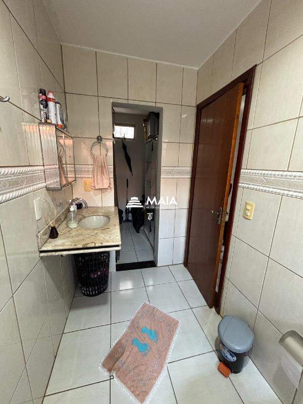 Casa à venda no BeijaFlor II: 