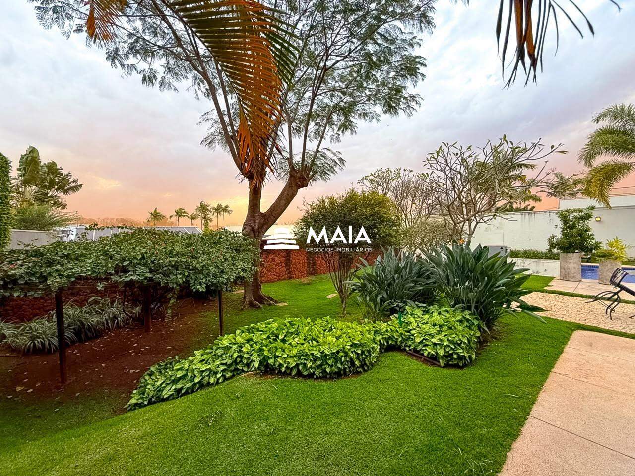 Casa de Condomínio à venda no Villaggio di Fiori: 